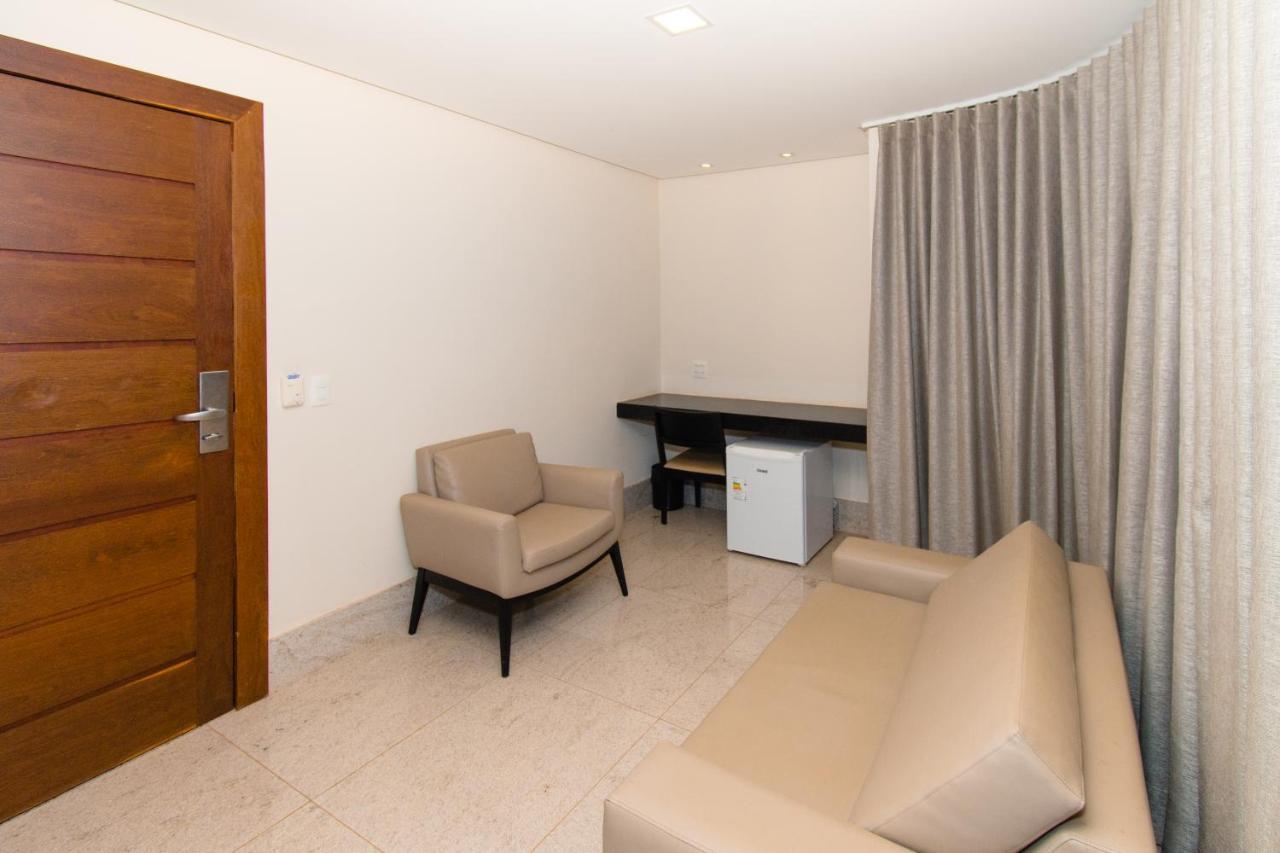 Nita Palace *